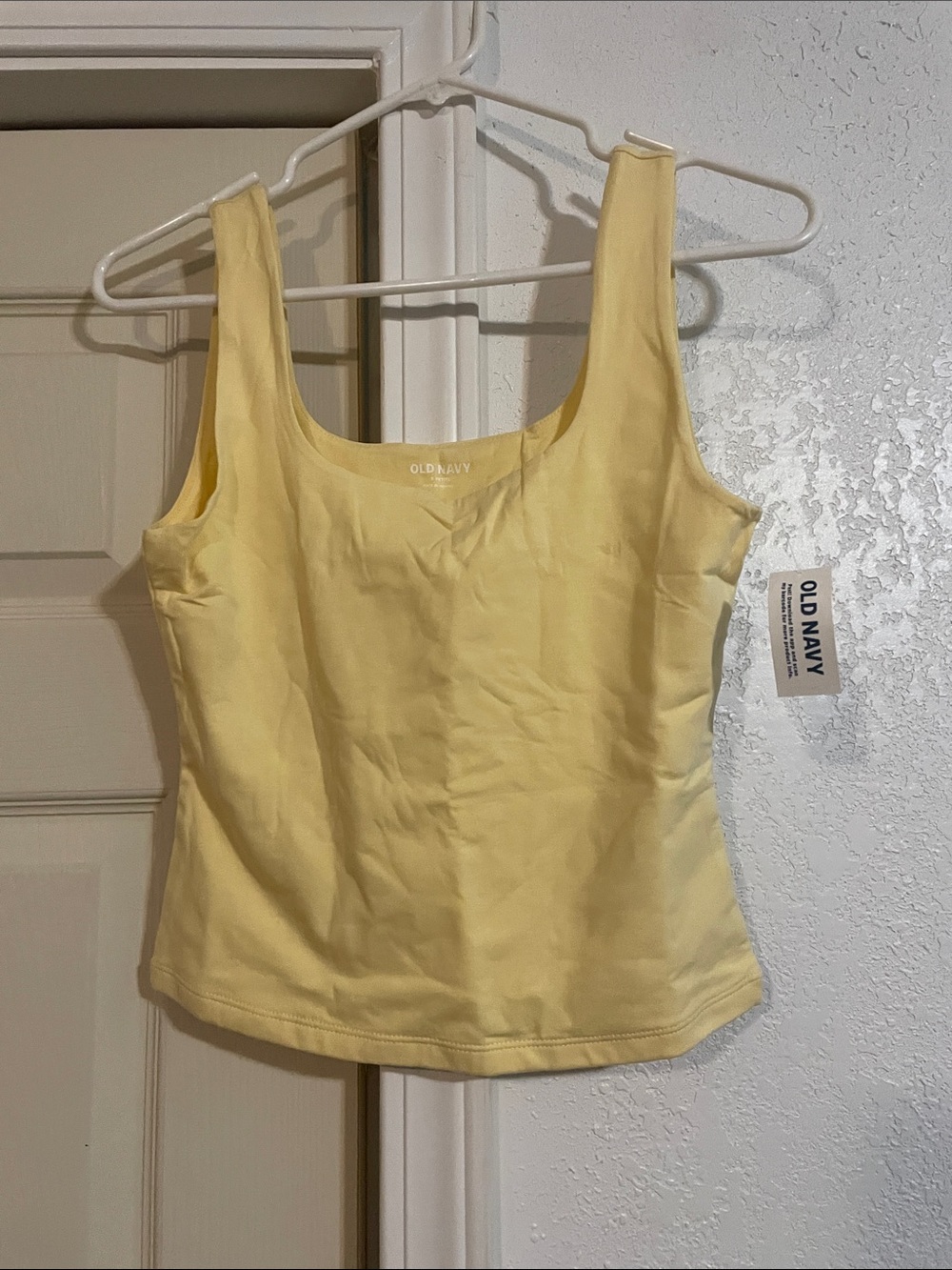 Old Navy Pale Yellow Scoop Neck Tank Top